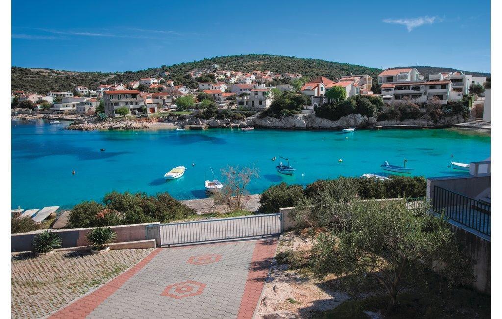 Apartment Ivan Rogoznica (Sibenik-Knin)